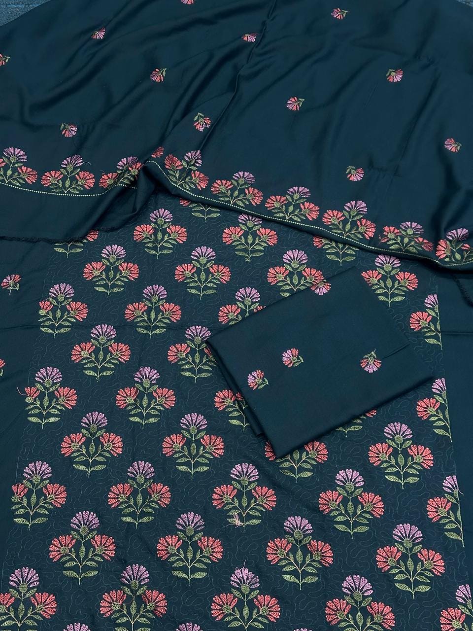 Karandi 3 Piece Suit with Karandi Dupatta