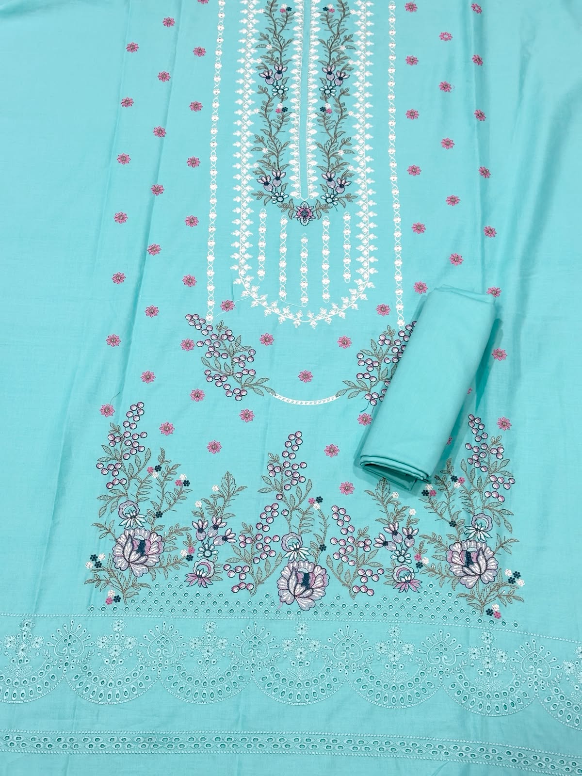 Bareeze Lawn 2 Piece Suit